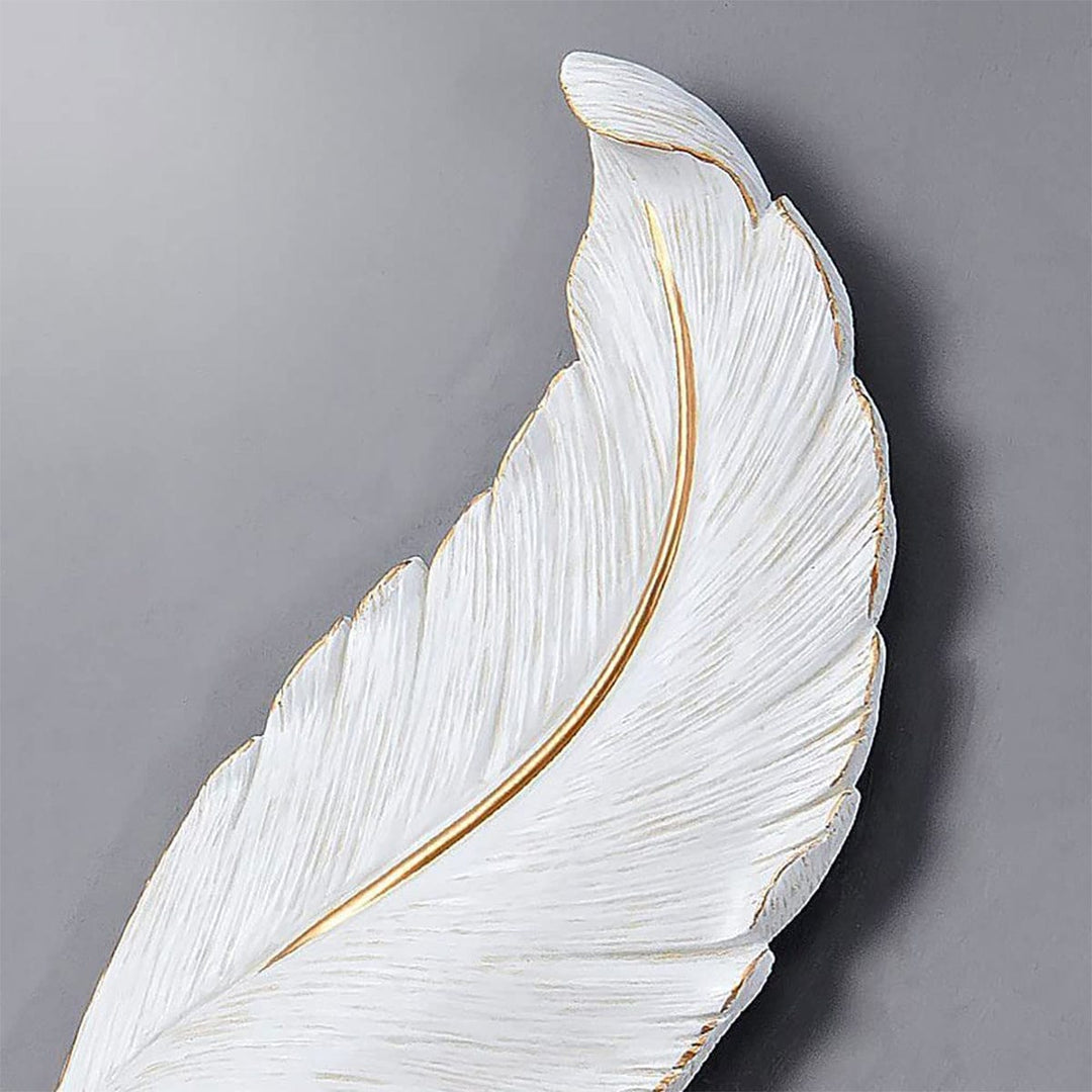 Feather wall lamp